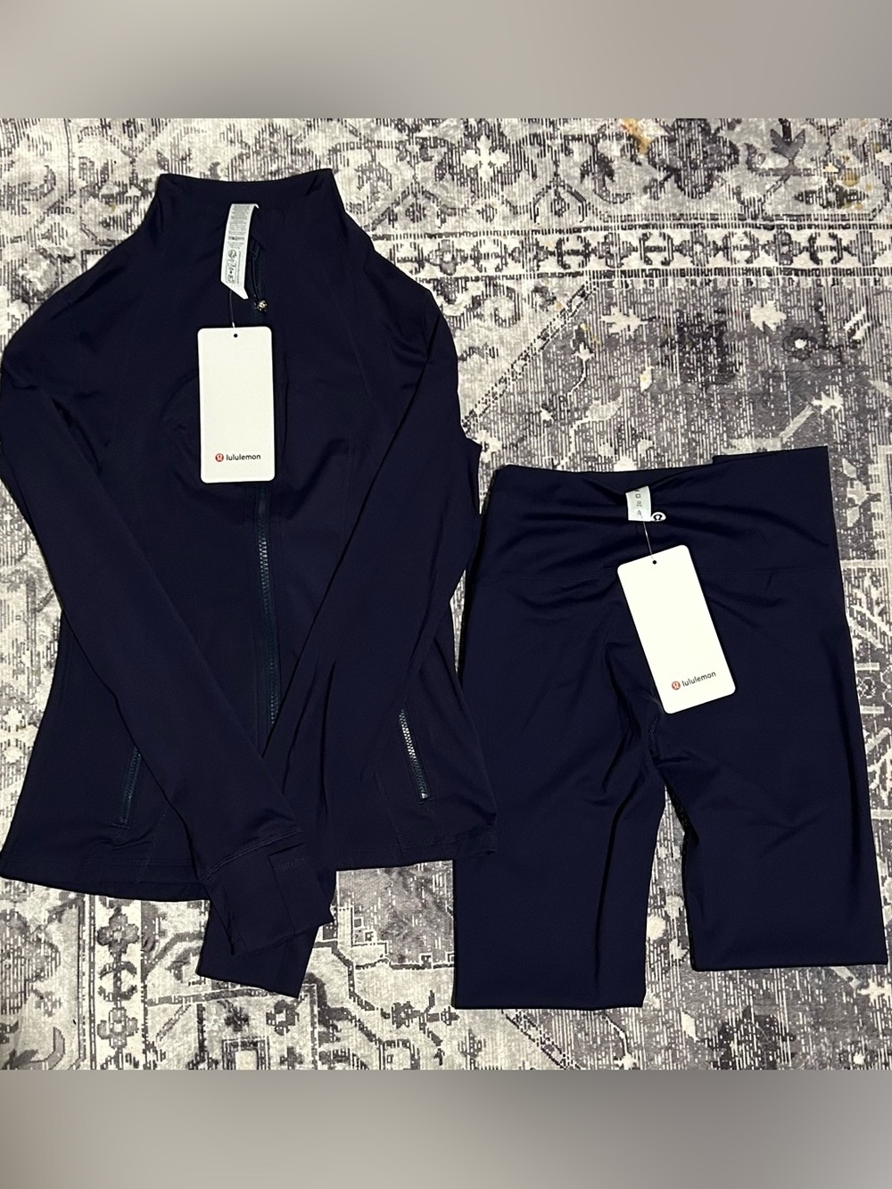 lululemon athletica Navy Cropped High-Rise Leggings (Capri)